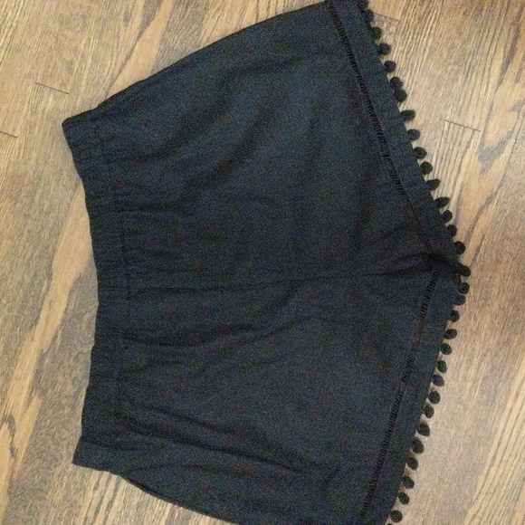 Pom pom shorts - Picture 3 of 4